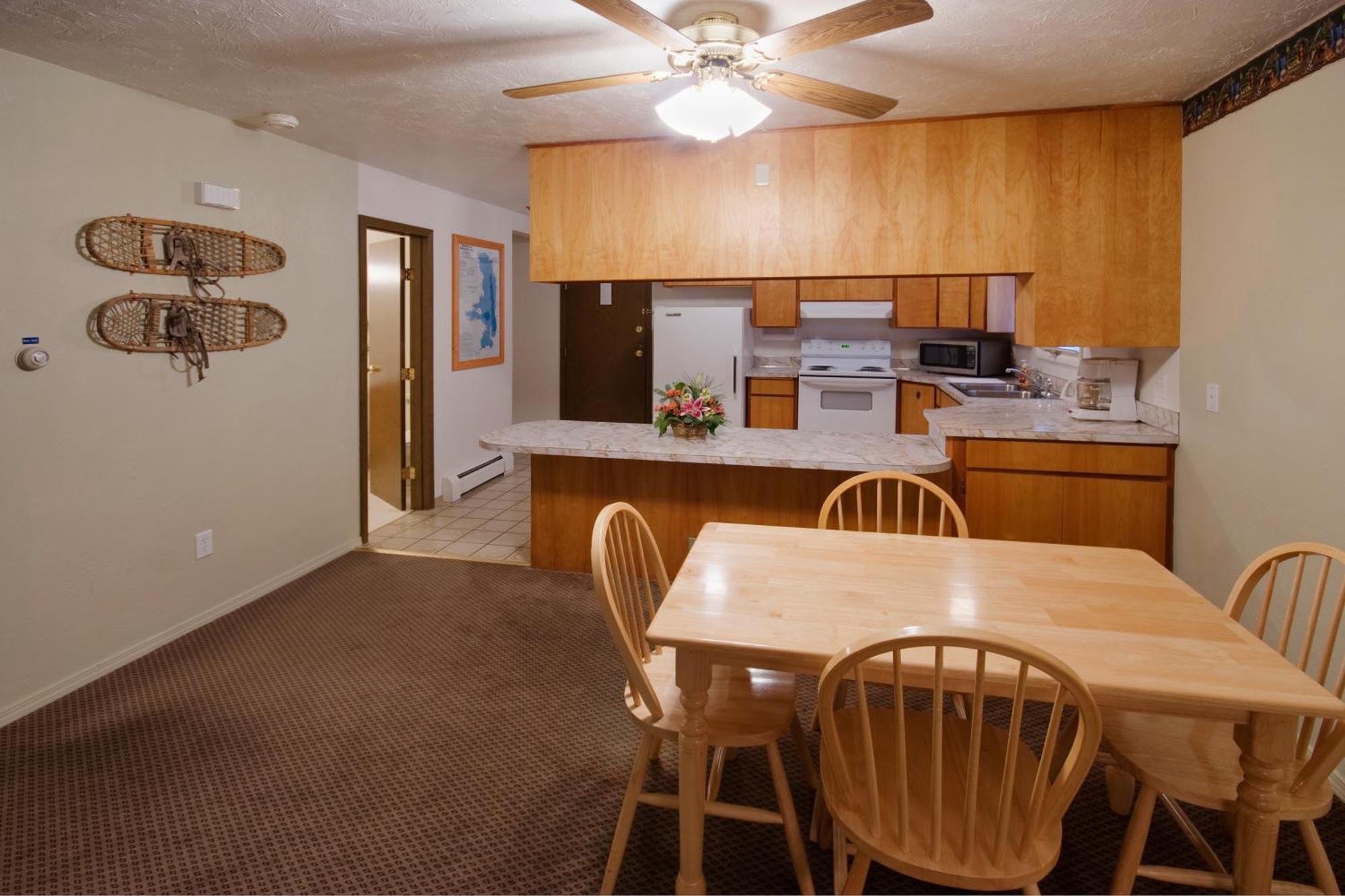 Americas Best Value Inn Polson Exterior photo